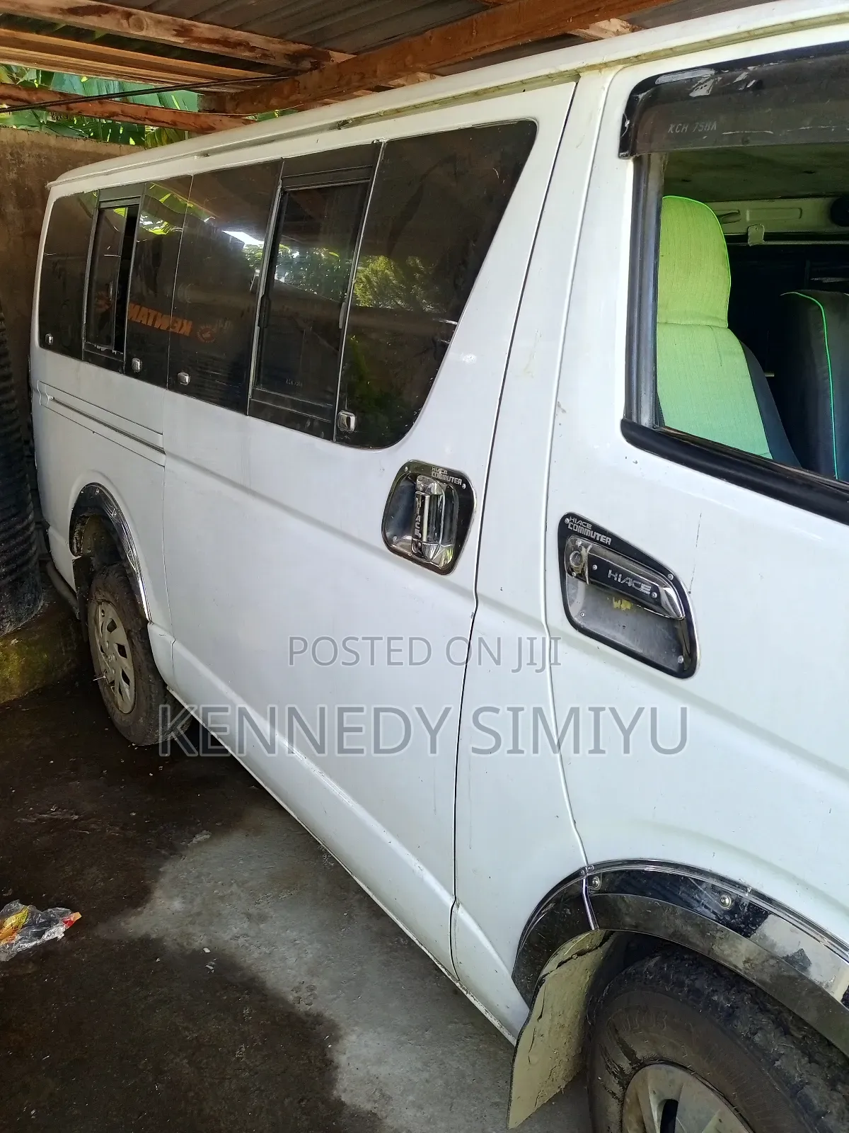 Toyota HiAce 2009 White