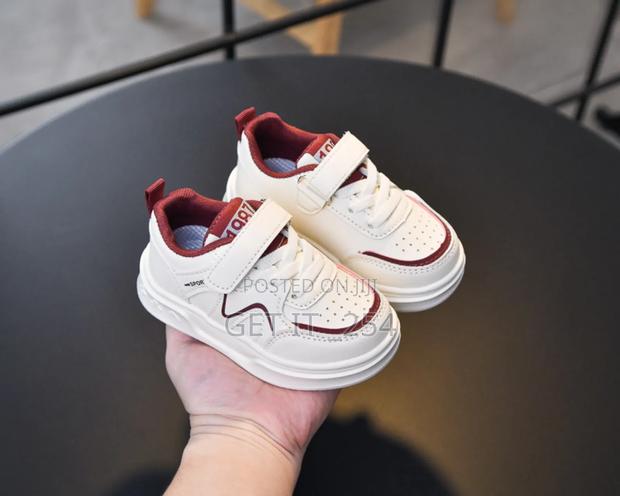 *Kids  Sneakers* 
*Sizes 22,23,24,25,26,27,28,29,30,31*