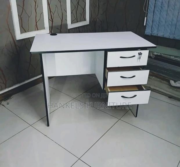 Compact Office Desk — Perfect for Home Offices Small Spaces