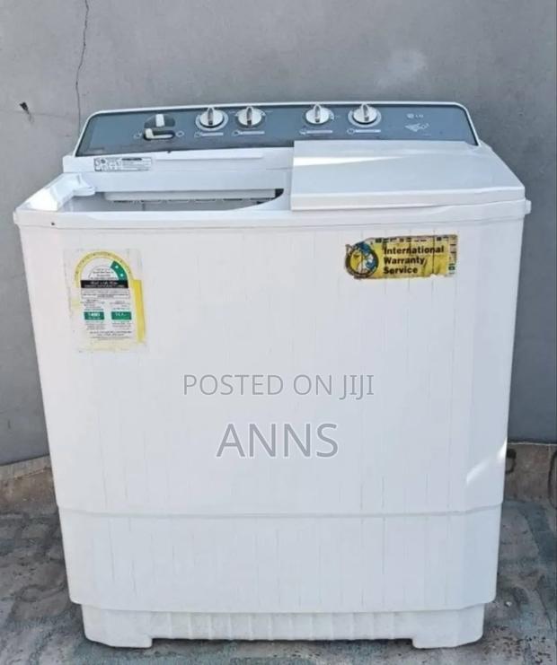 White Lg 10 KGS Twin Tub Washing Machine