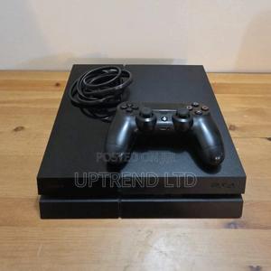 Black Ps4 Standard 500gb Slightly Used Available - thumbnail 2