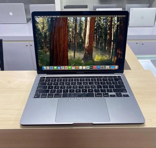 Laptop Apple MacBook Pro 2022 M2 16GB Apple M2 SSD 512GB