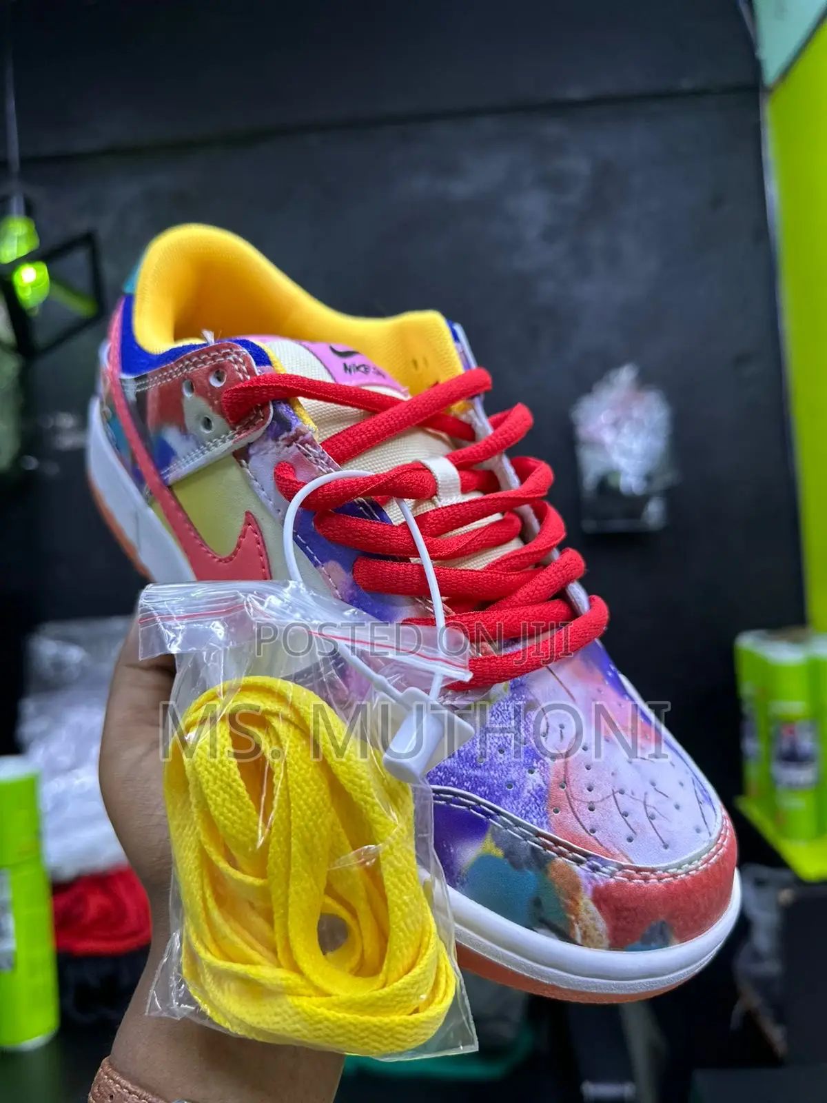 Dunk Low Sb "Friends Family - Laboratories - Sunblush" Sneakers