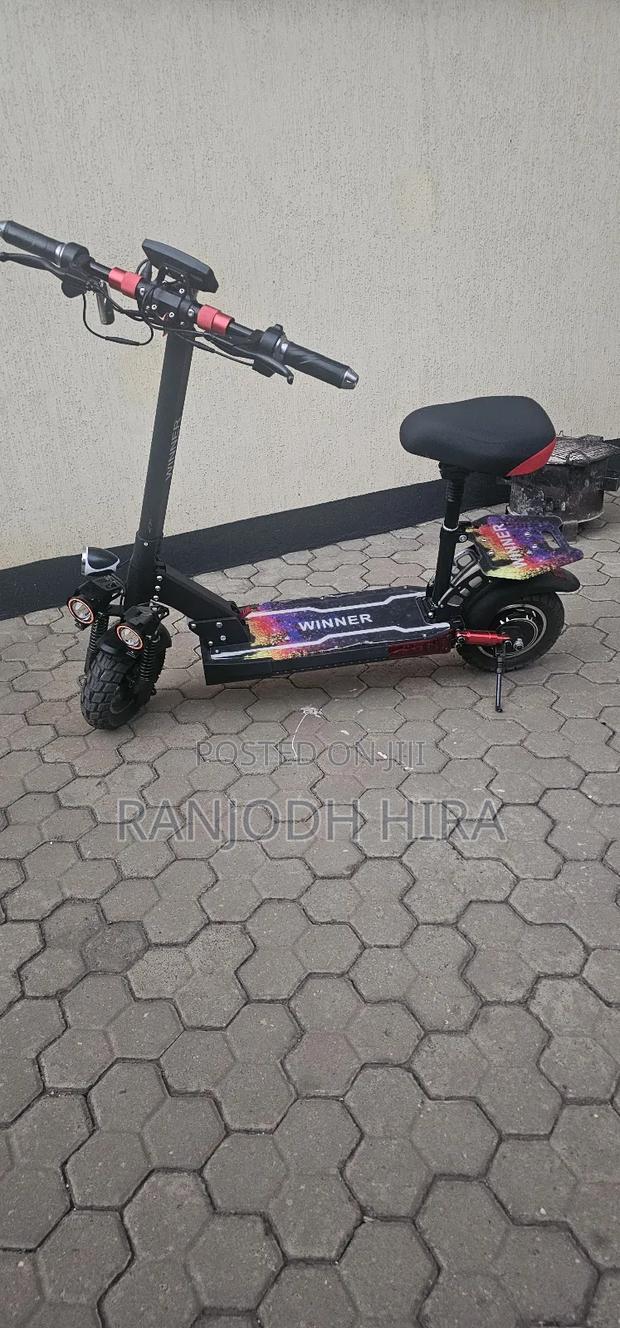 Electric Scooter - thumbnail 3