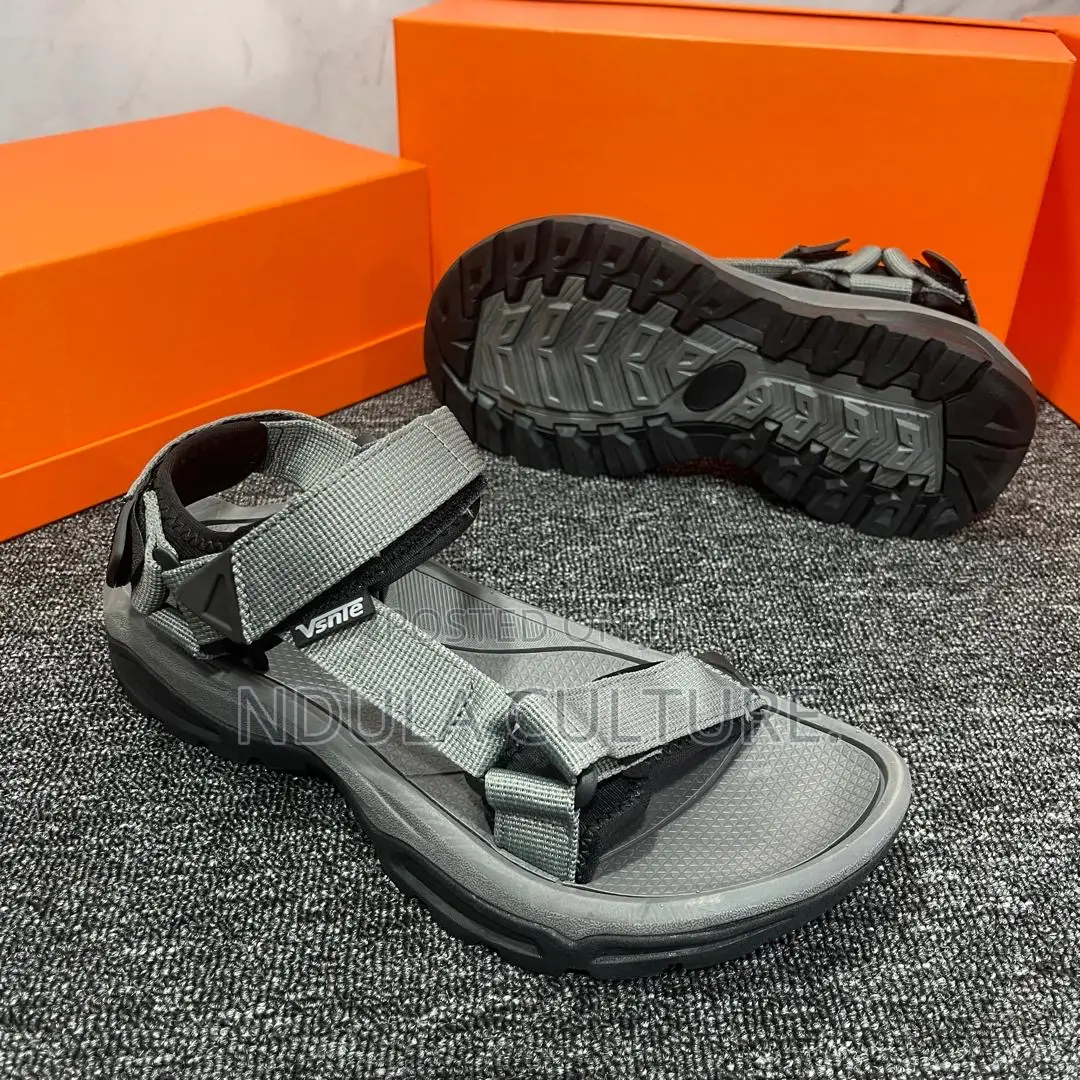 Teva Sandals/ Open/