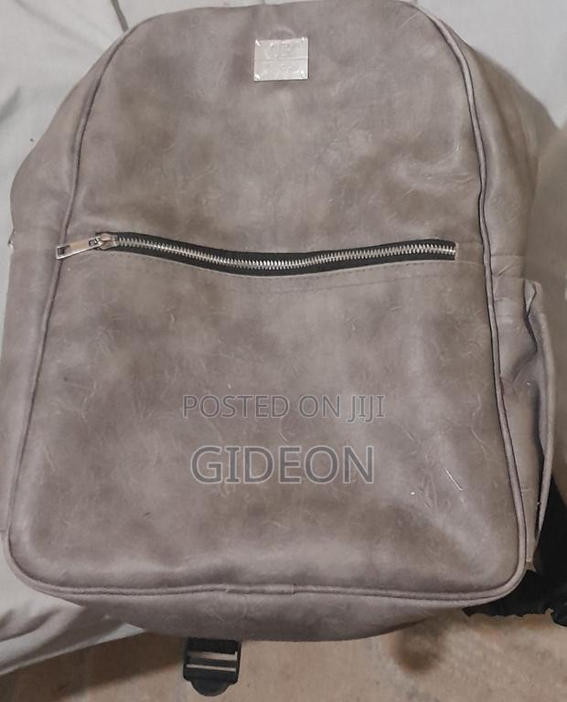 Denri Executive Backpack - thumbnail 3