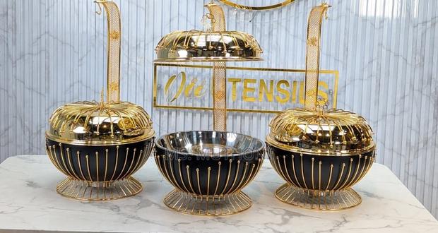 8l Two-tone Black And Gold Finish Chaffing Dish - main view