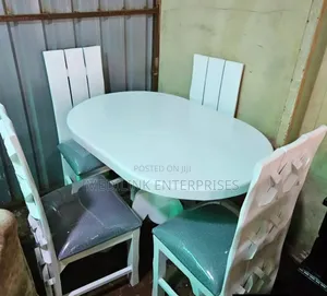 Whitsh Nova Oval Dinner Table Set