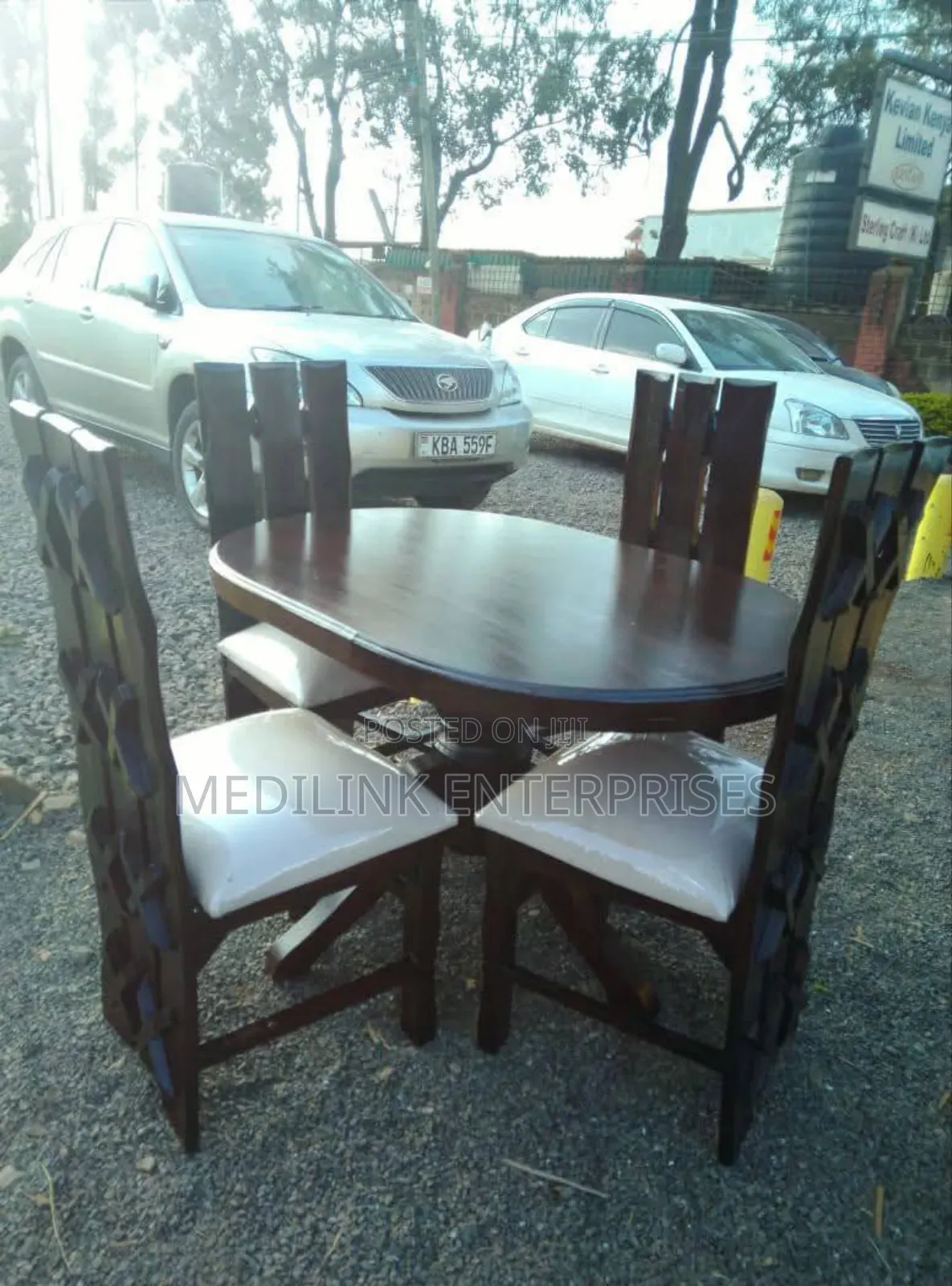 Oval X- Shaped Dinning Table Set 4- Seater