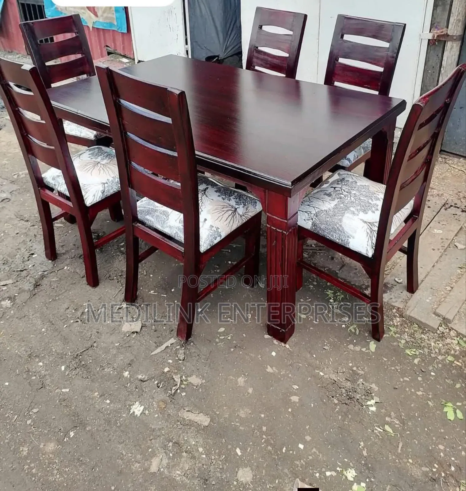 Solid Chairs 6-Seater Dinning Table Set