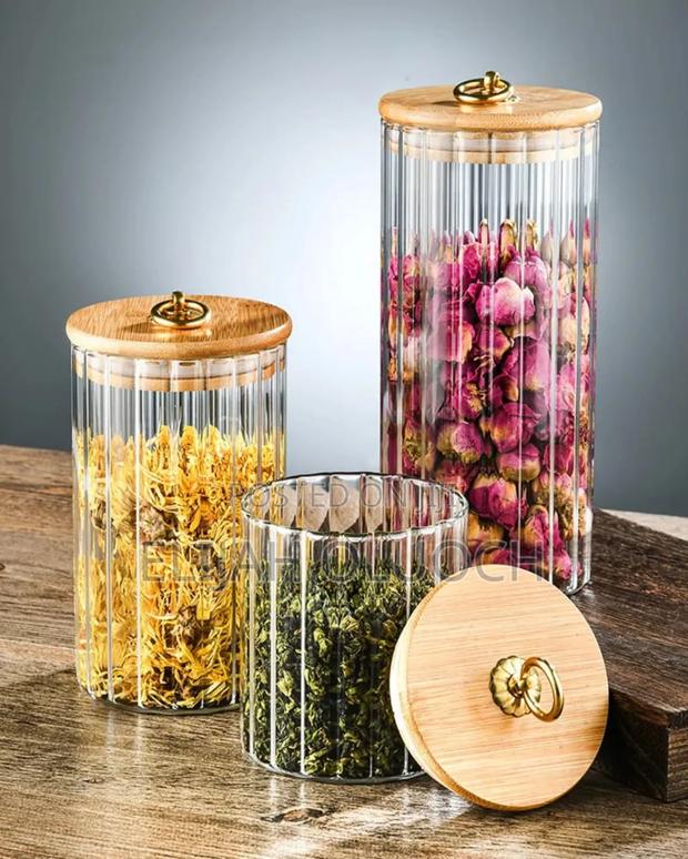 Glass Container Bamboo Lid With Golden Pull Ring - thumbnail 6