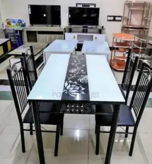 New Arrivals Dinning Table 4 Seater
