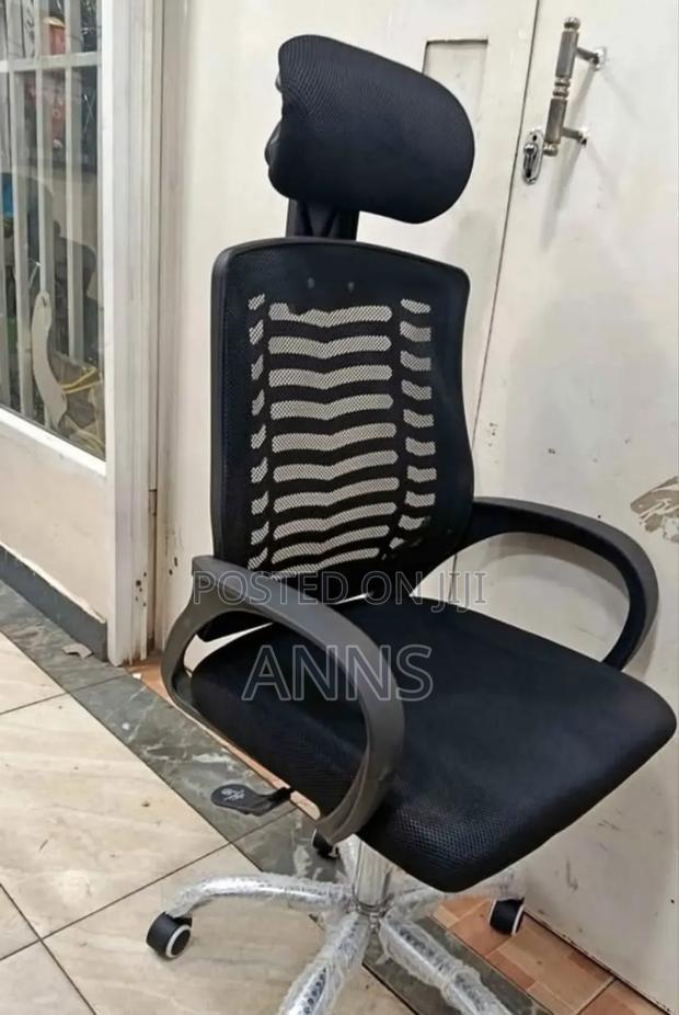 Comfy Office Chair With Headrest - main view
