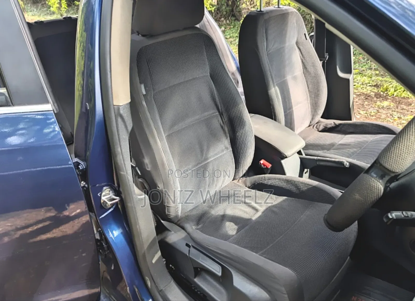 Volkswagen Golf 2009 Blue