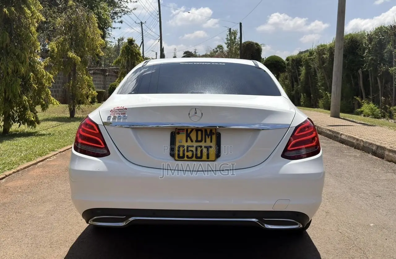 Mercedes-Benz C200 2016 White