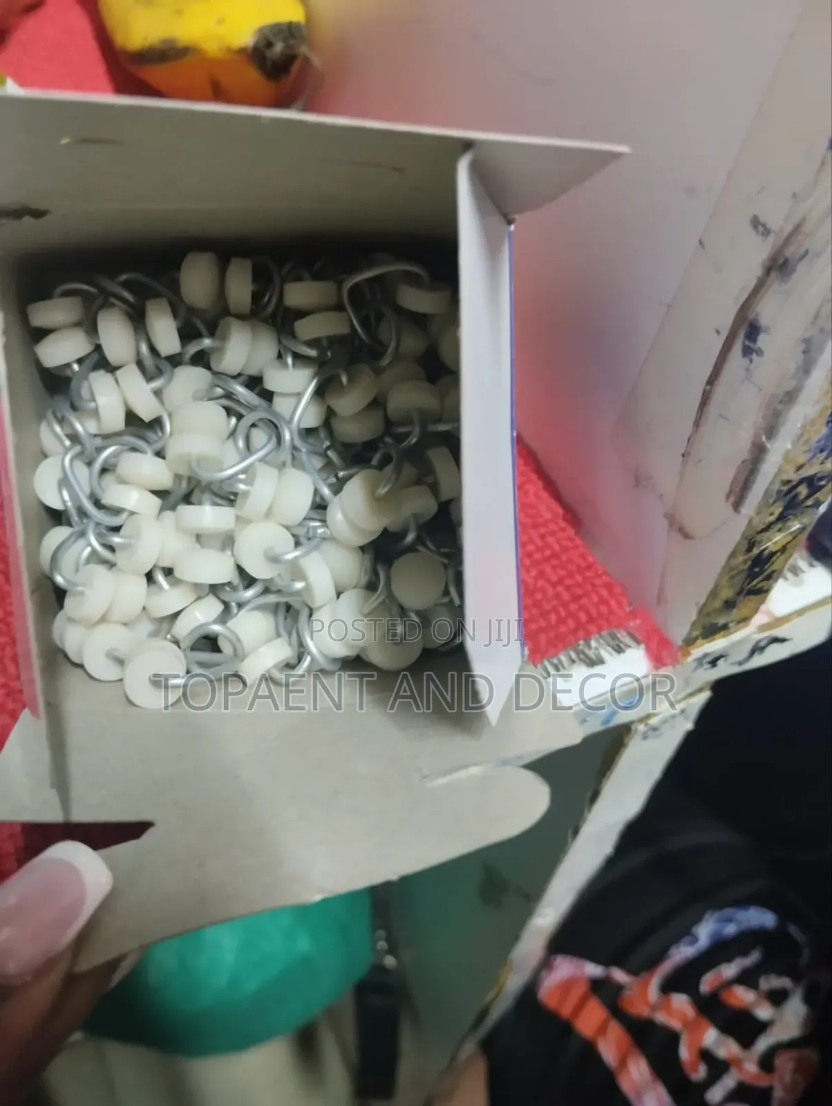 100 Pieces Traditional Curtain Rail Runners