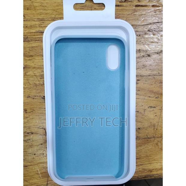 iPhone Xr Silicone Case-Blue - thumbnail 3