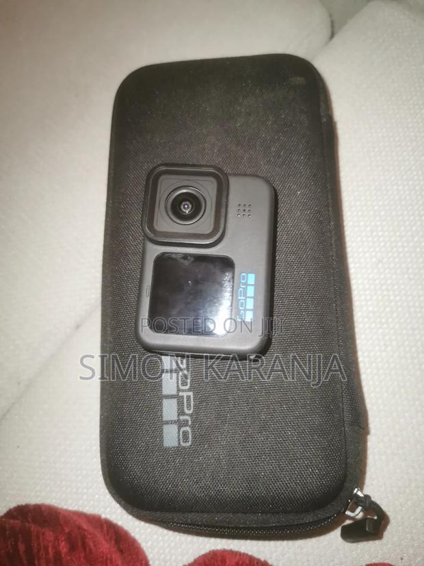 Go Pro Hero 11 Black + Stand + Led Light - thumbnail 3