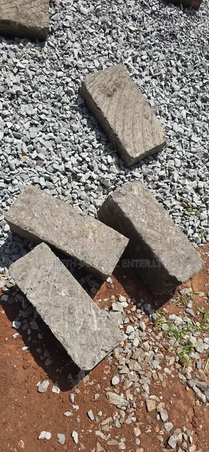 Ndarugo Machine-cut Stones