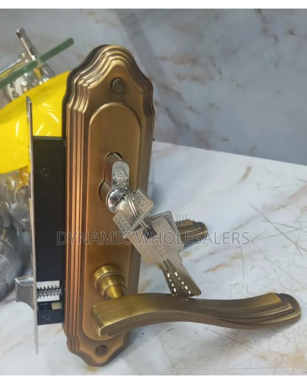 GJS Flush Door Lock Set - main view