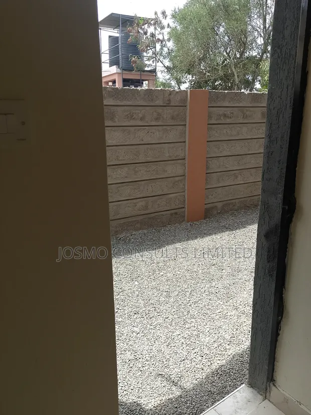 Mini Flat in Greenspot, Kamakis for rent