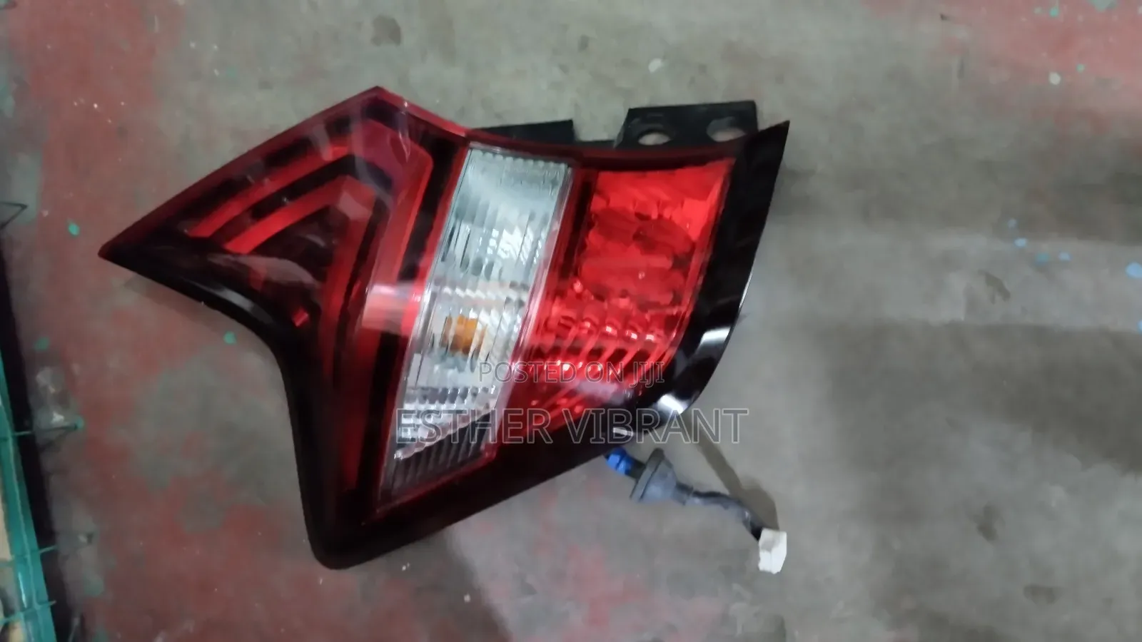Nissan Note 2015 Taillight