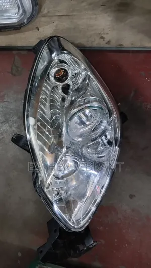 Mazda Verisa Headlight