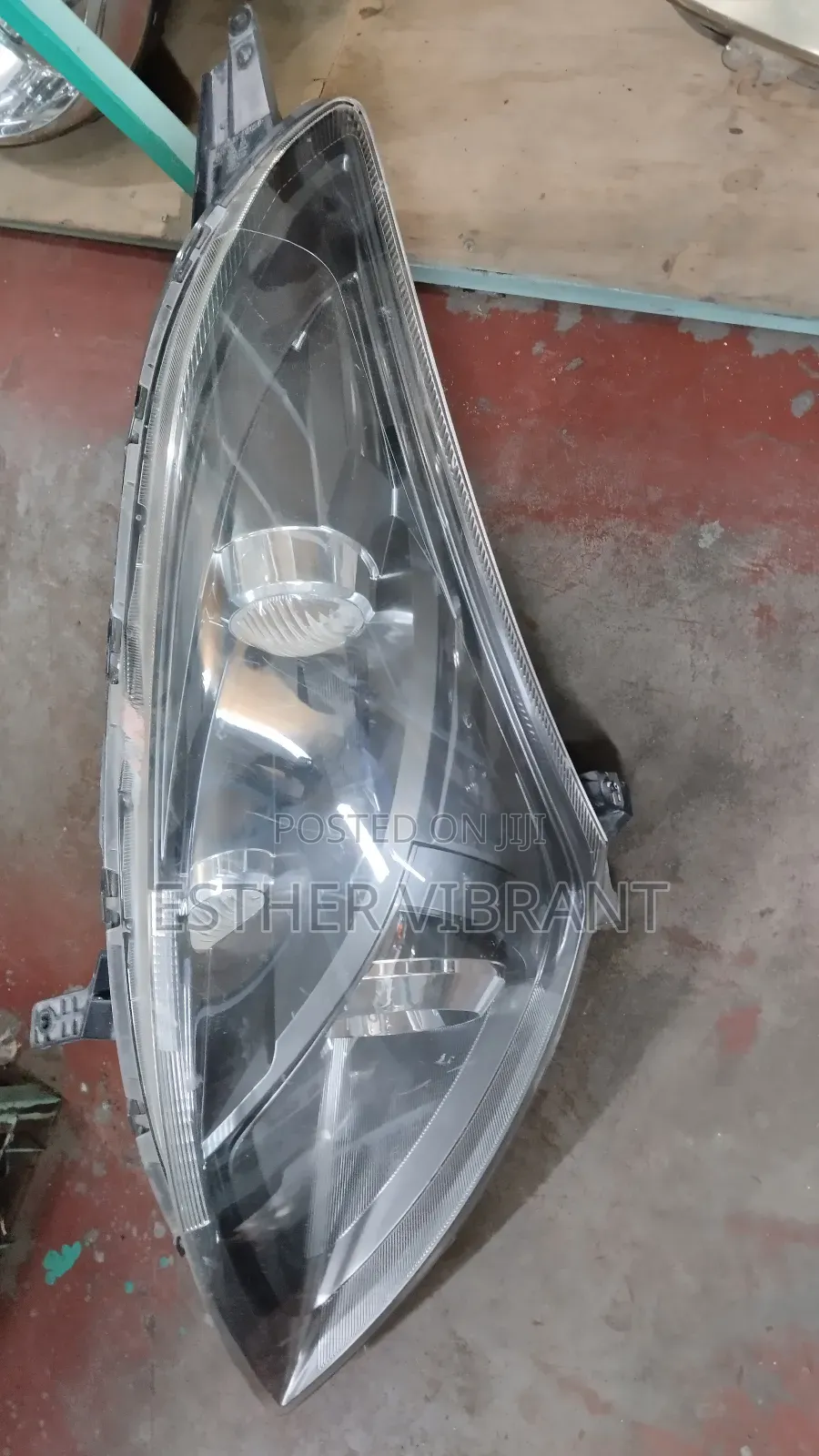 Suzuki Swift Headlight
