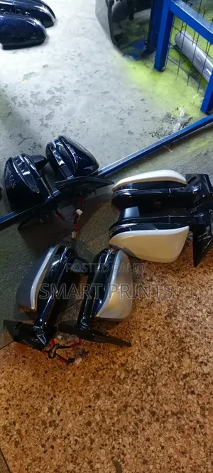 Excellent Quality Toyota Harrier 2014 Side Mirrors Available