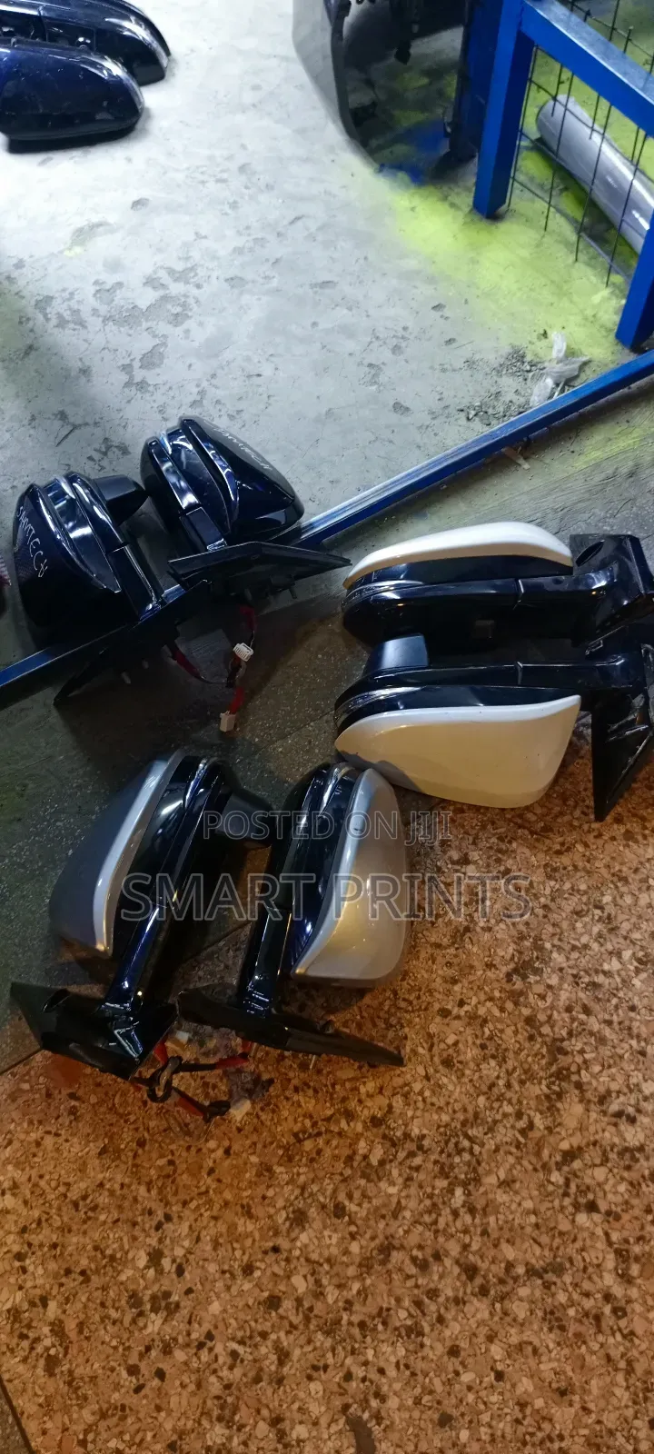 Excellent Quality Toyota Harrier 2014 Side Mirrors Available