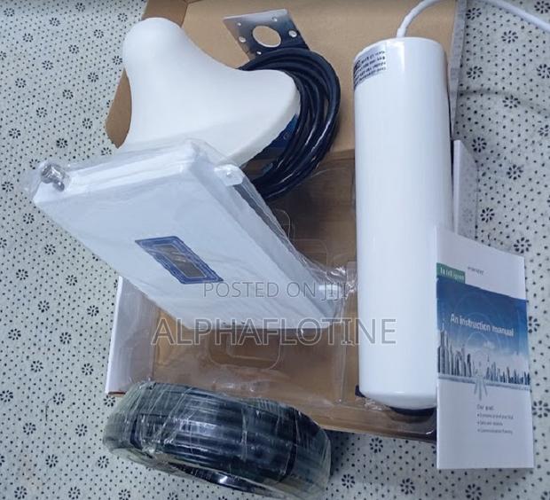 2g/3g/4g Tri-Bandmobile Signal Amplifier - main view