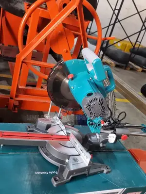 Sliding Miter Saw