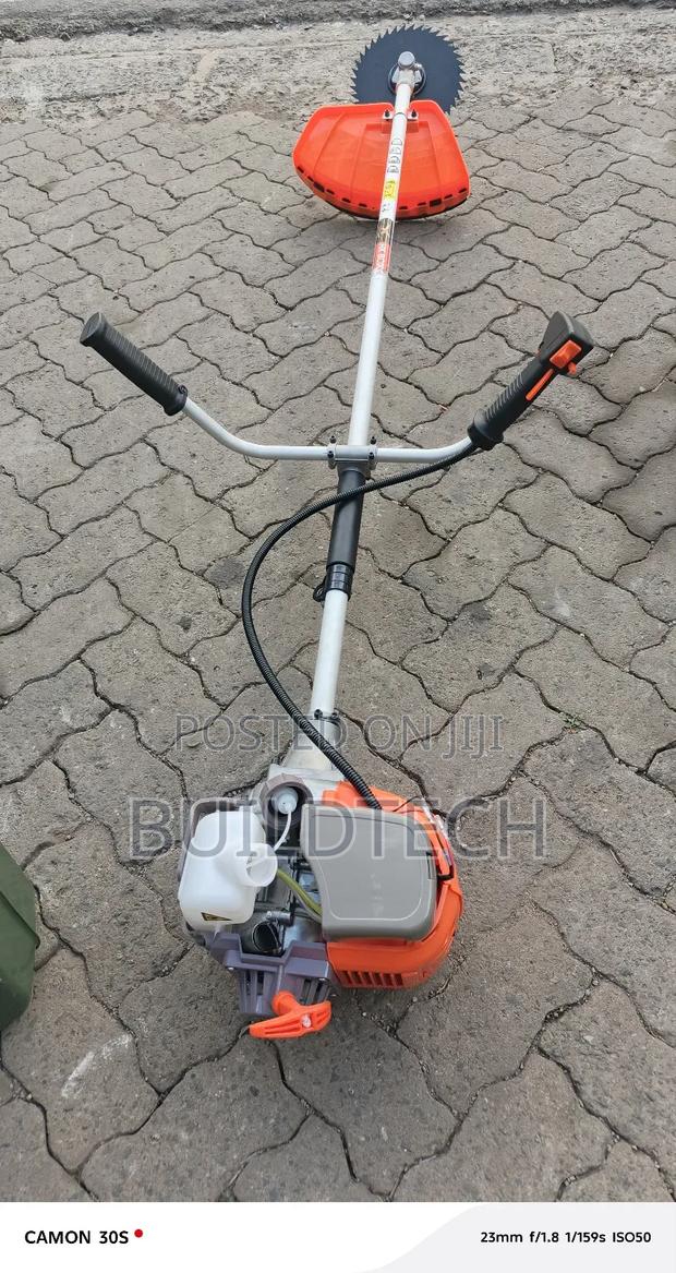 4- Stroke Brush Cutter
