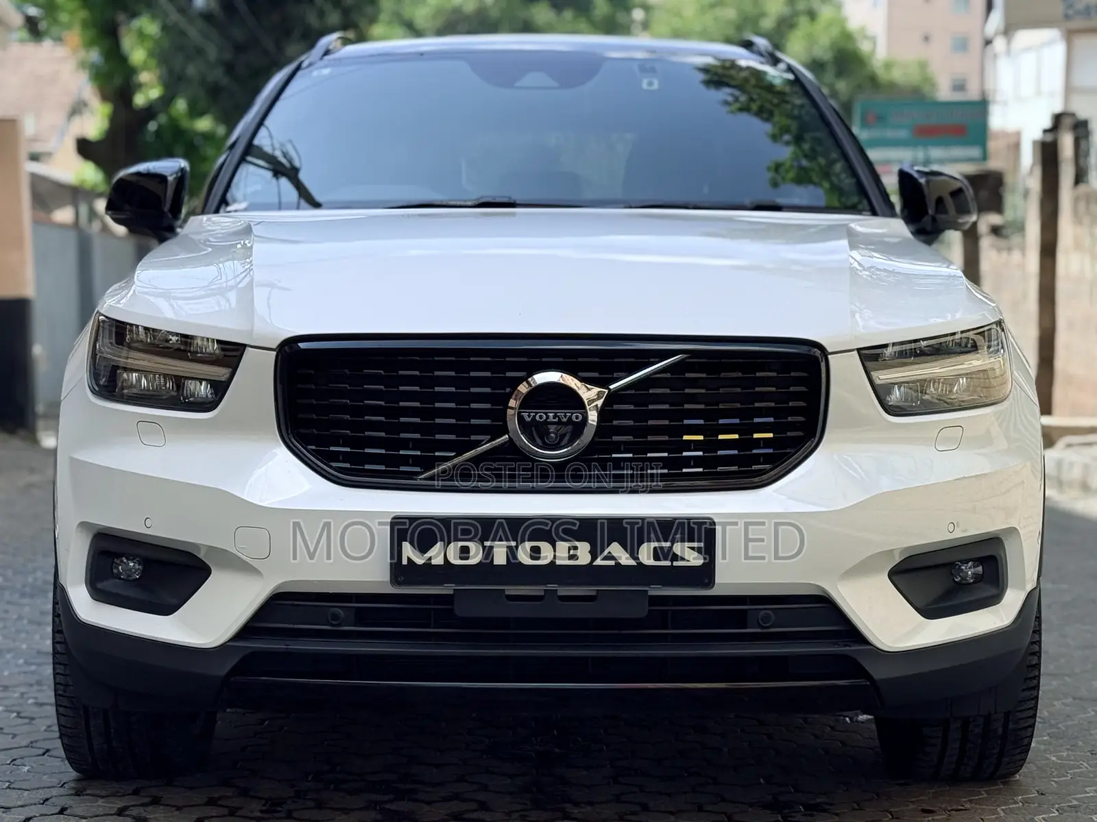 Volvo XC40 T5 Petrol AWD 2019 Pearl