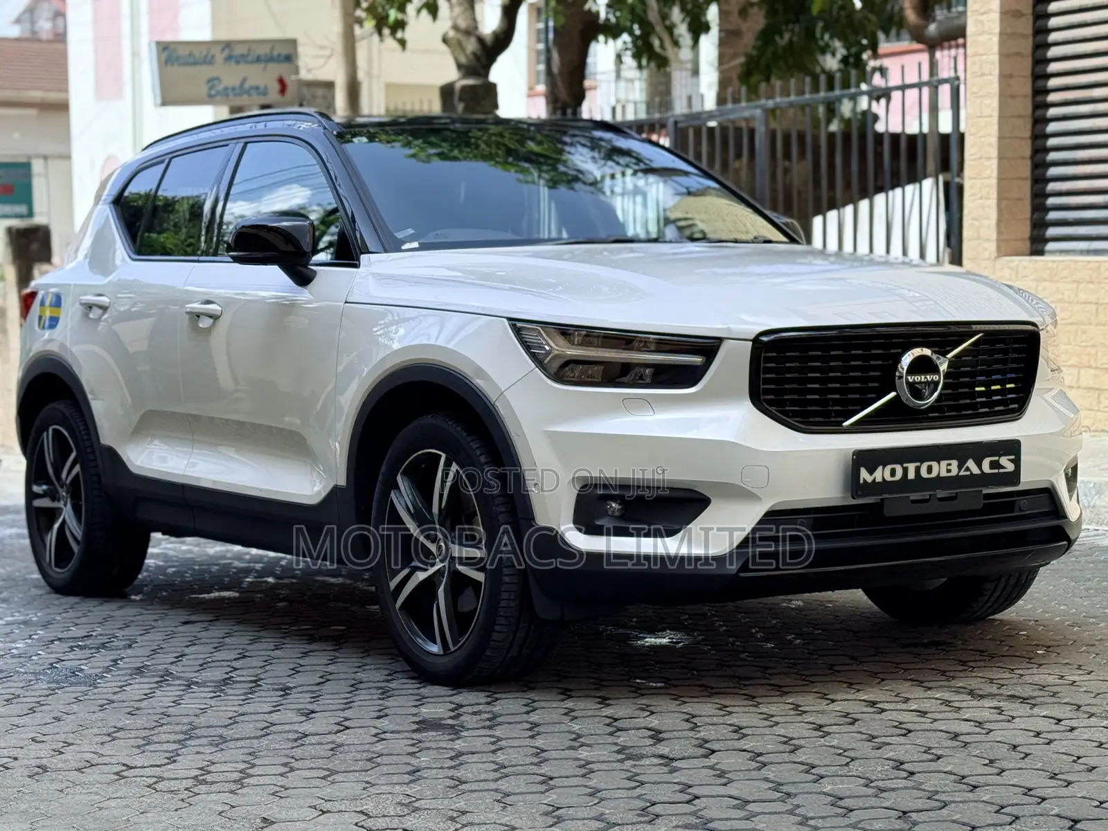 Volvo XC40 T5 Petrol AWD 2019 Pearl