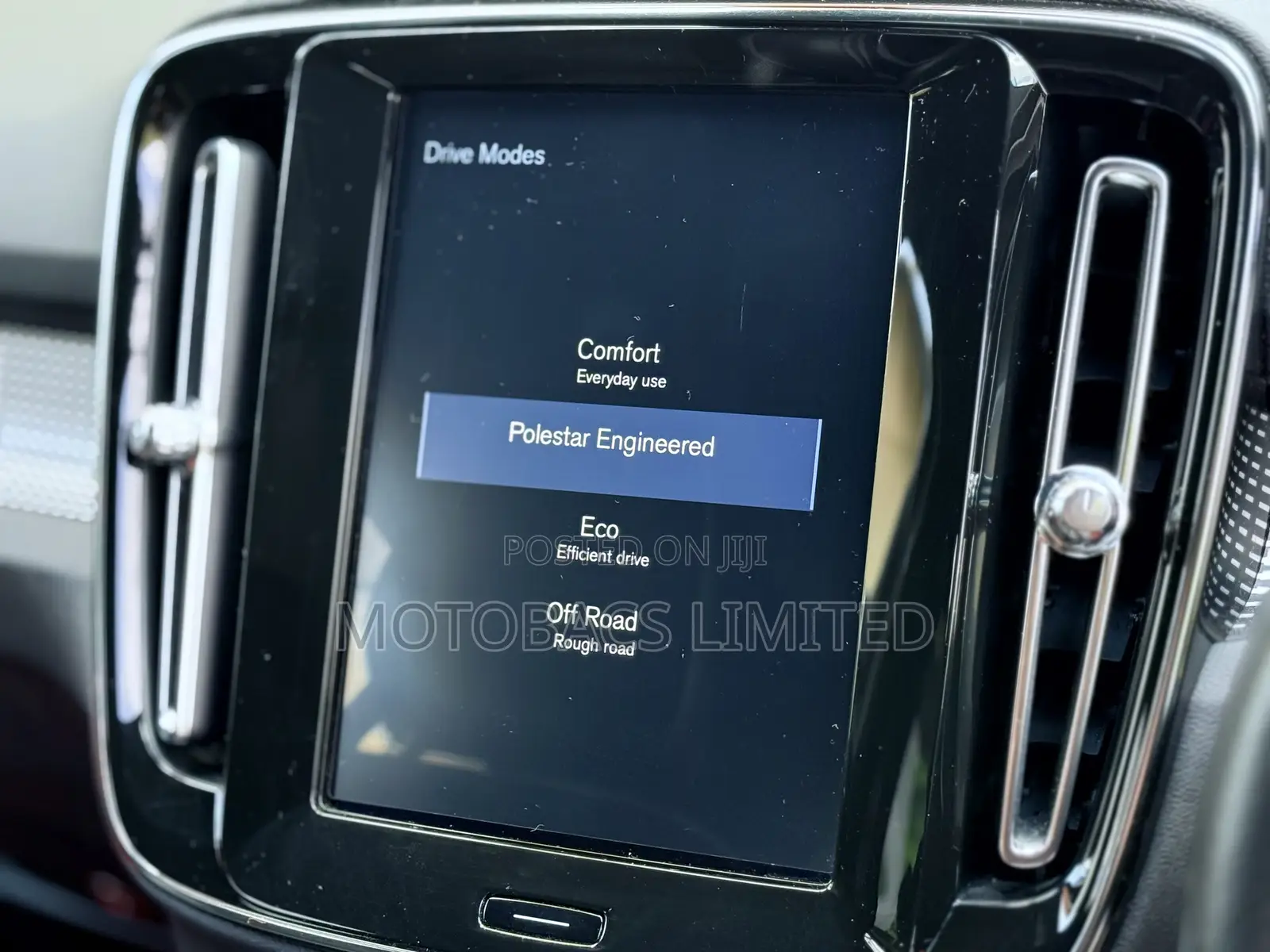 Volvo XC40 T5 Petrol AWD 2019 Pearl