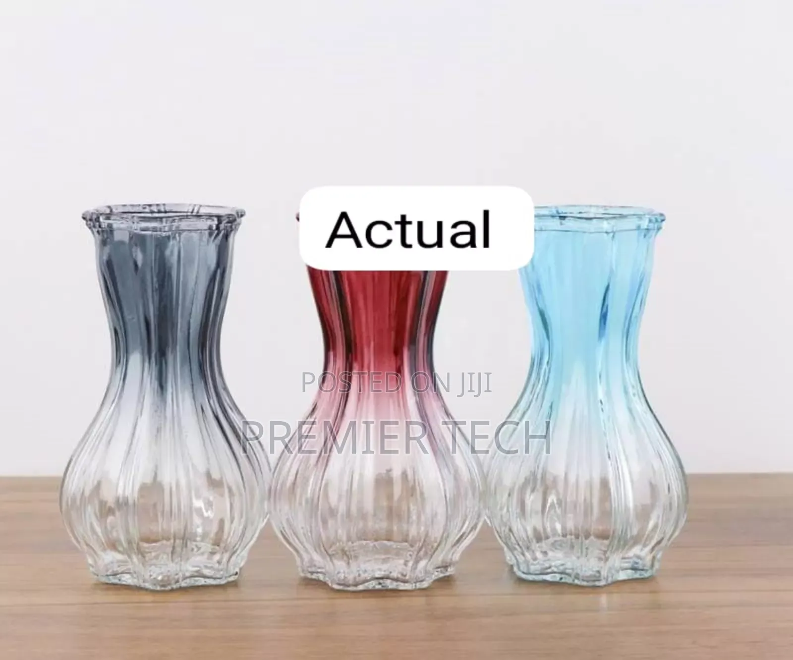 20cm High 800ml Flower Vase Now Available in 3 Colours