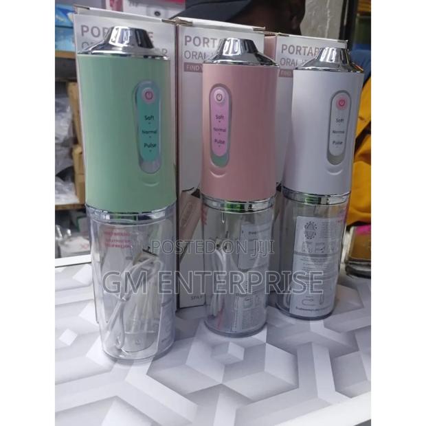 *Rechargeable Portable Oral Care Irrigator With 4 Nozzles*