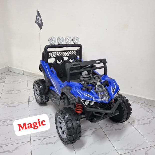 Blue Electric Ride-on Utv Toy Car for Children