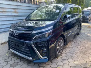 Toyota Voxy 2019 Blue