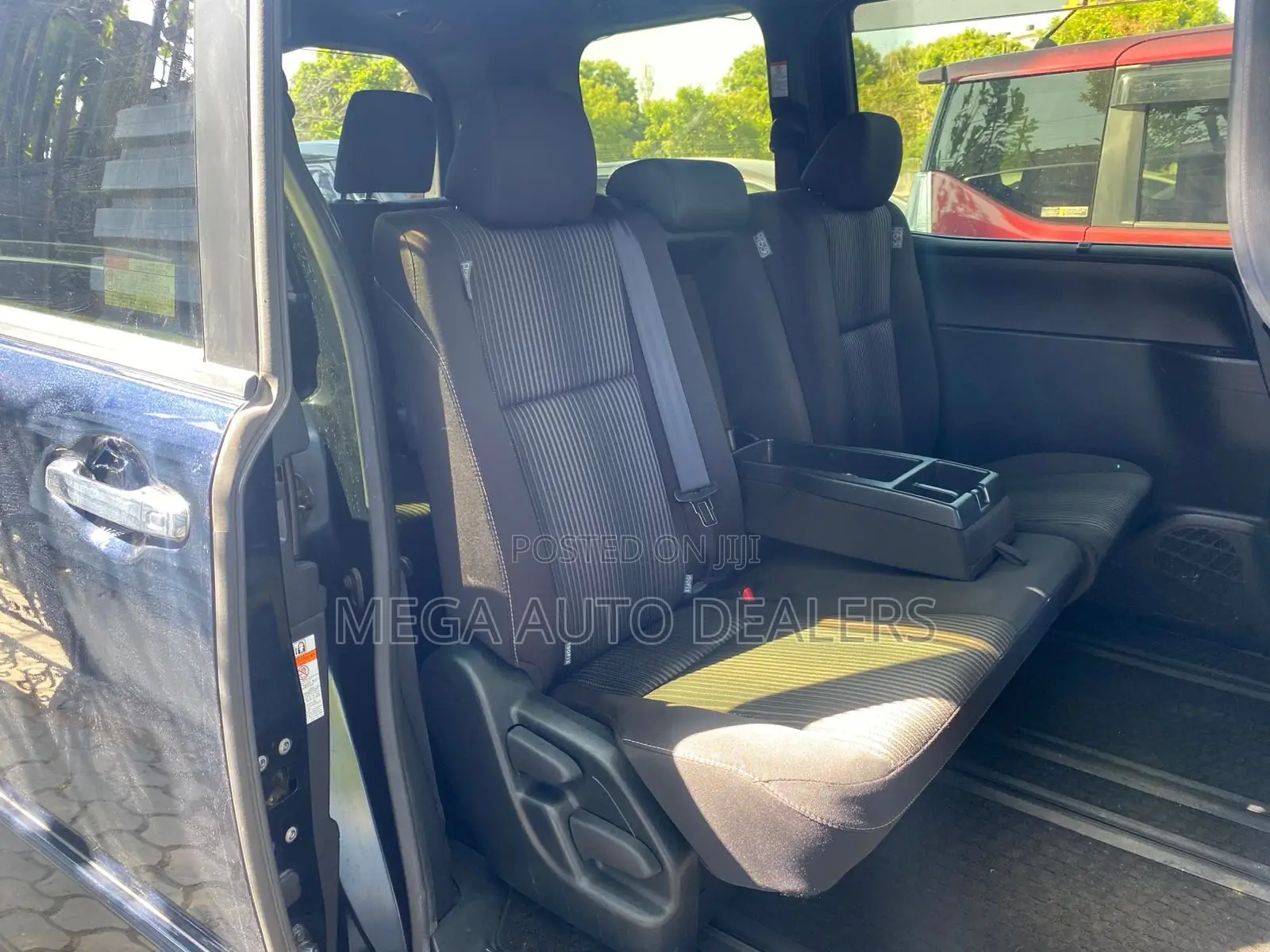 Toyota Voxy 2019 Blue
