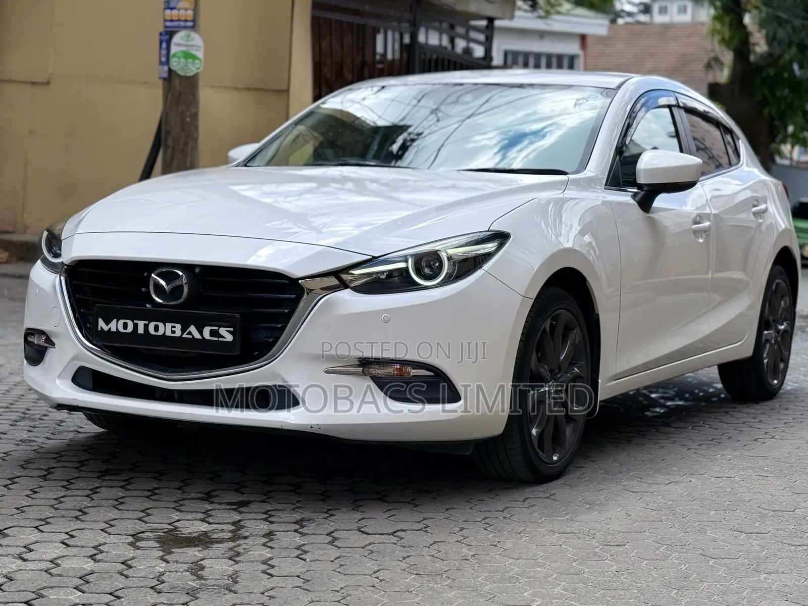 Mazda Axela 2018 Pearl