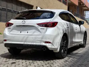 Mazda Axela 2018 Pearl
