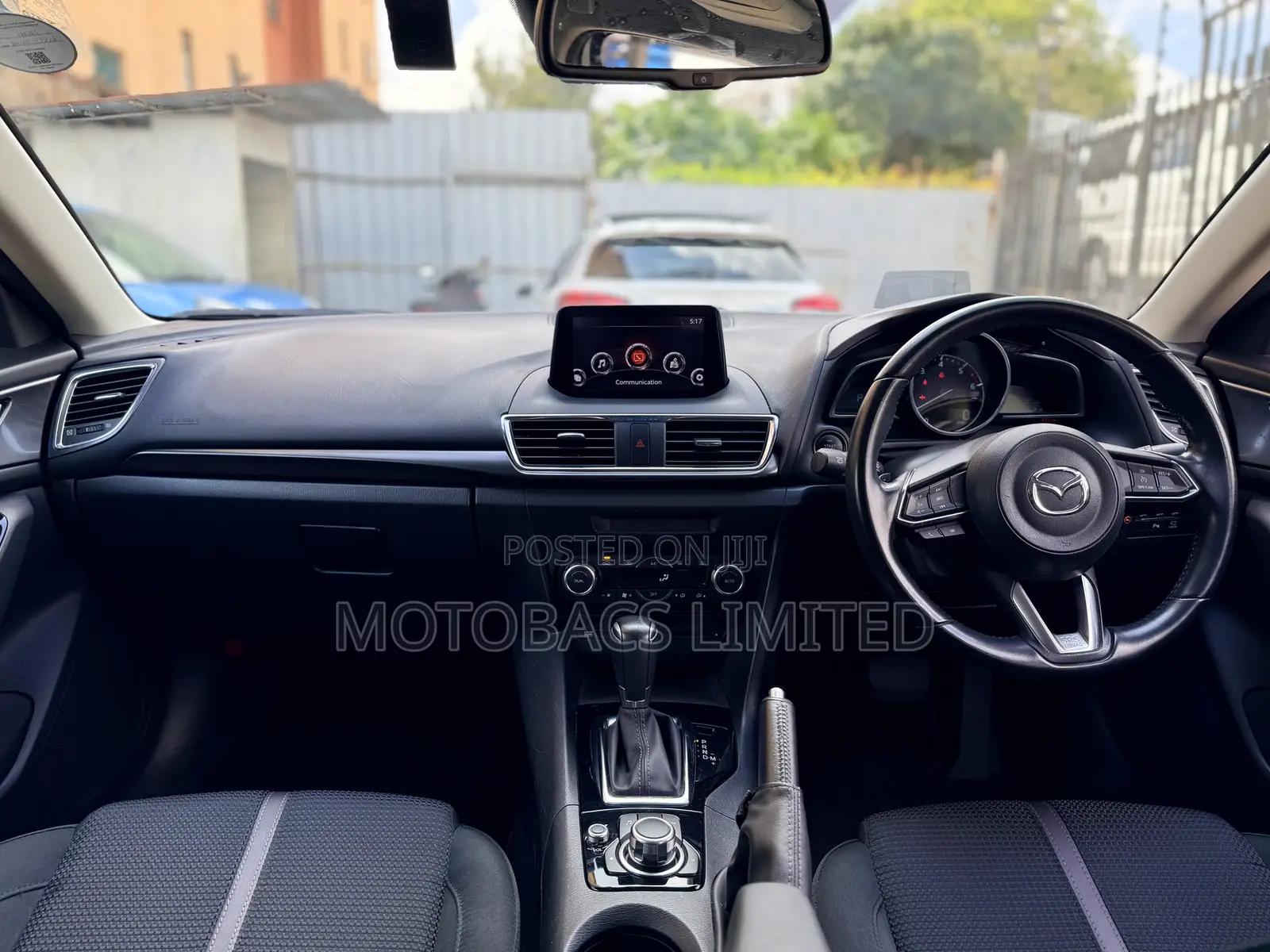 Mazda Axela 2018 Pearl