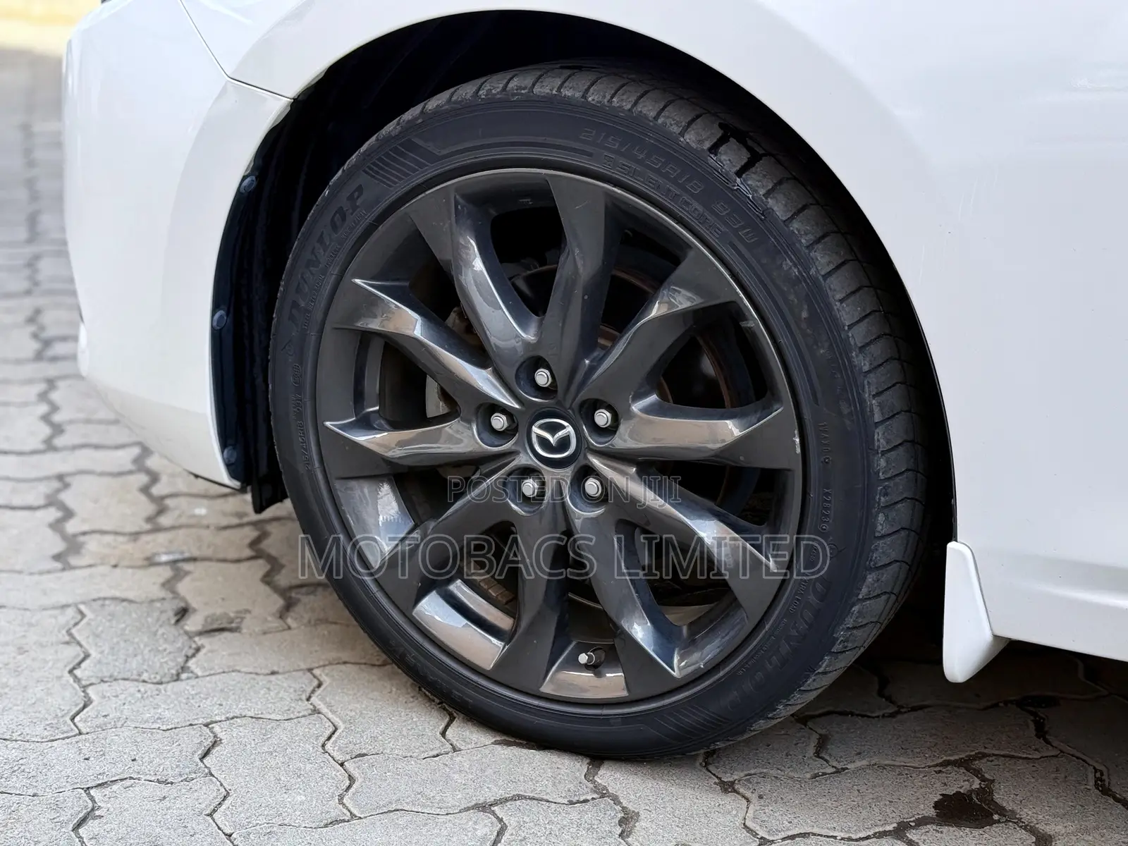 Mazda Axela 2018 Pearl