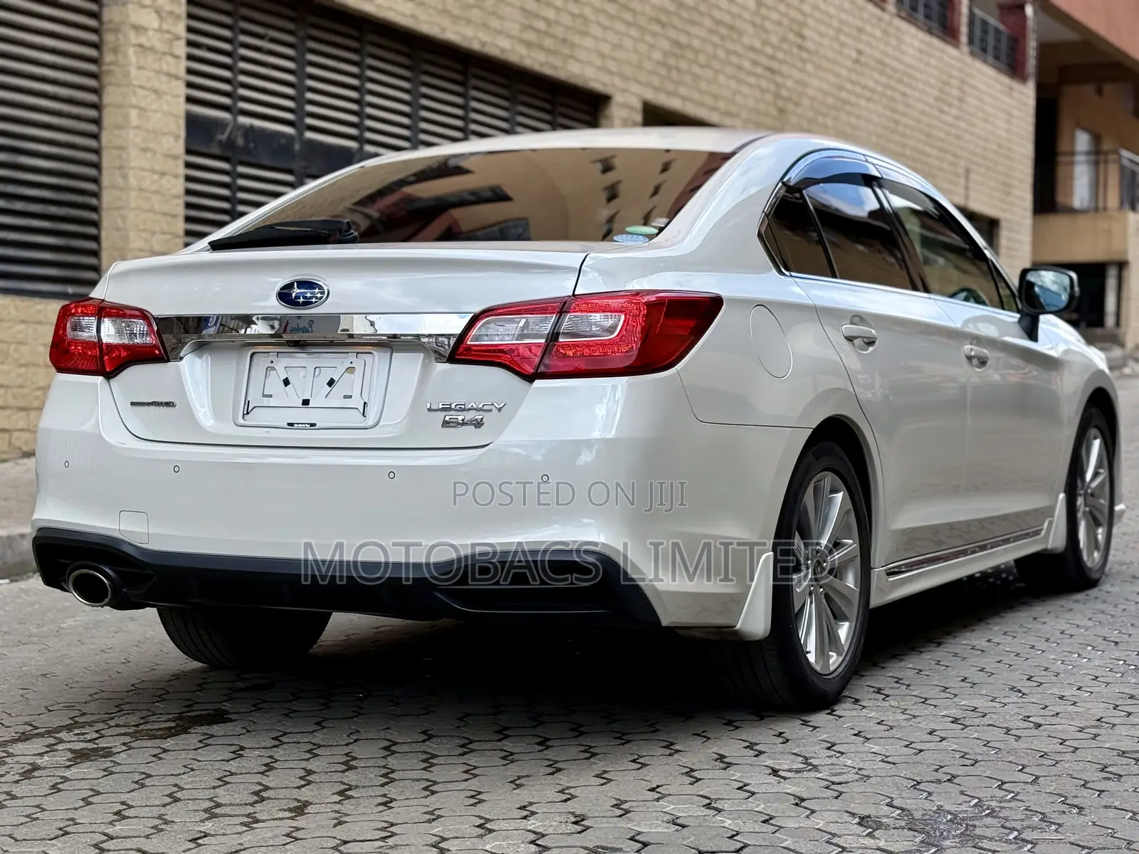 Subaru Legacy 2.5i Limited AWD 2018 Pearl