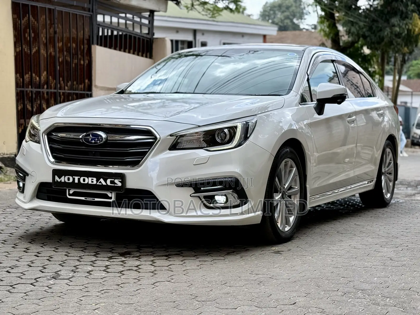 Subaru Legacy 2.5i Limited AWD 2018 Pearl