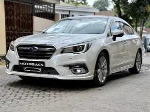 Subaru Legacy 2.5i Limited AWD 2018 Pearl