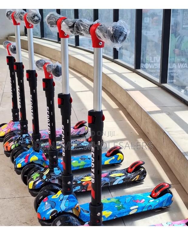 Kids' Scooters With Adjustable Height and Light-Up Wheels
