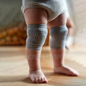 Baby Crawling Knee Pads. - thumbnail 2